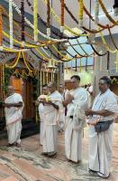 Jalabhisheka and Shodashopachar Puja by HH Swamiji at Shri Shivakrishna Mandir, Hubballi (26 Feb 2025)